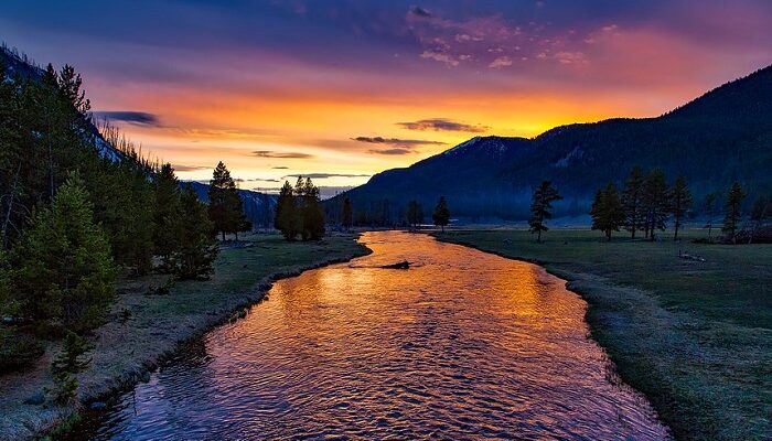 river-dream-meaning-and-symbolism